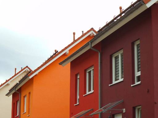 Hausfassaden in Rot-Tönen © energie-fachberater.de