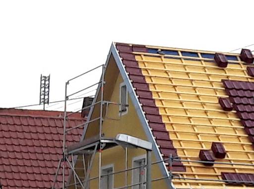 Die Kosten für eine Dachsanierung unterscheiden sich nach je nach Umfang der Arbeiten. Eine individuelle Beratung schützt vor bösen Überraschungen © Foto: Energie-Fachberater.de © Foto: Energie-Fachberater.de