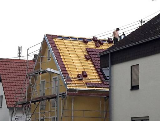 Dachsanierung - neue Dacheindeckung © Energie-Fachberater.de Dachsanierung - neue Dacheindeckung © Energie-Fachberater.de