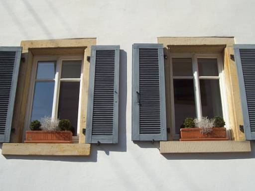 Fenster in Altbau-Fassade © energie-fachberater.de Fenster in Altbau-Fassade © energie-fachberater.de