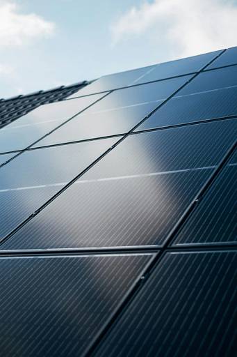 Photovoltaik-Anlage © Benjamin Jopen auf Unsplash Photovoltaik-Anlage © Benjamin Jopen auf Unsplash